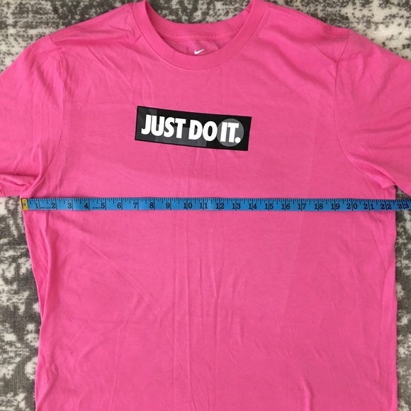 Nike Tee - Picture 3 of 3
